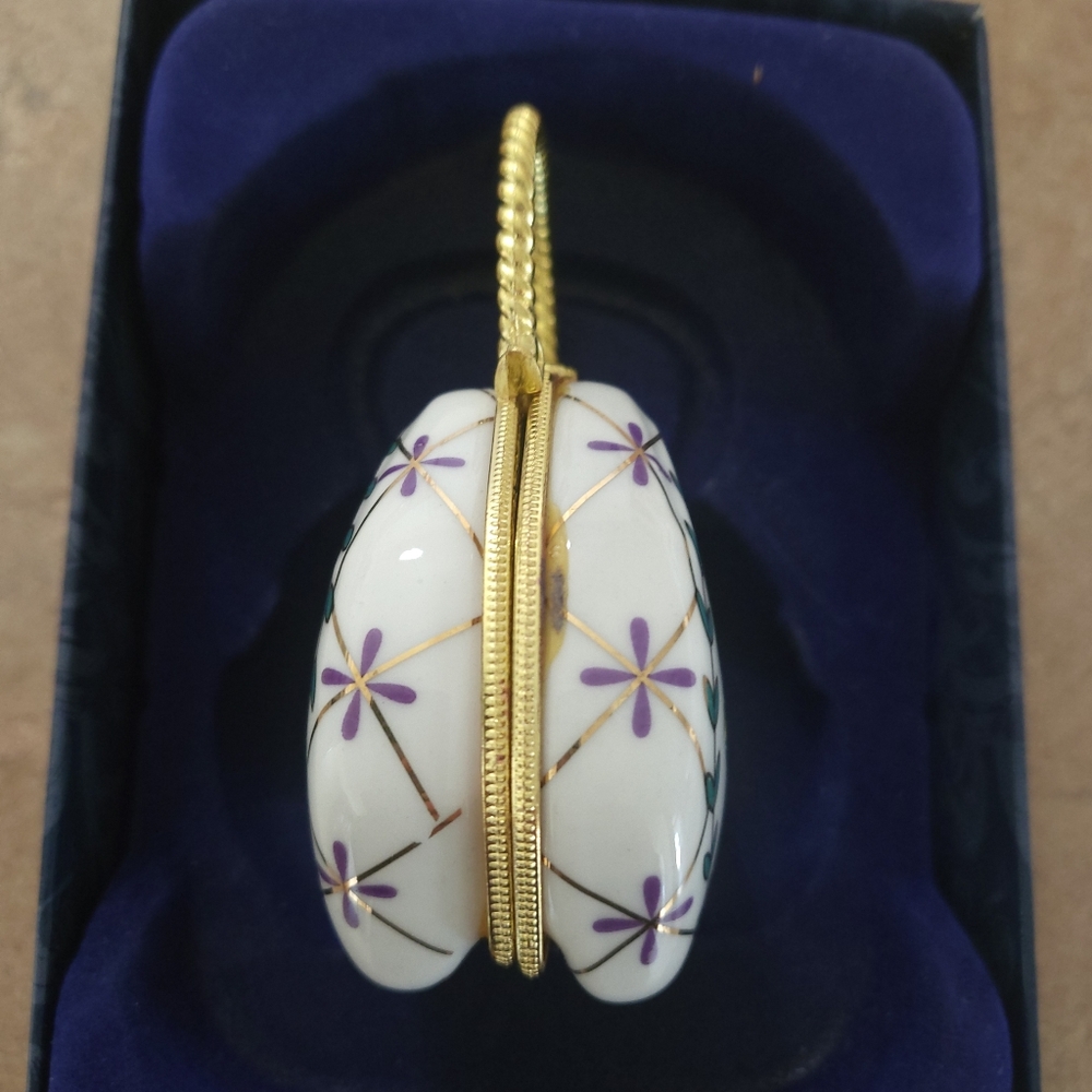 My Treasure Hand Painted Floral Porcelain Purse 24 K Gold Trim - Picture 5 of 7